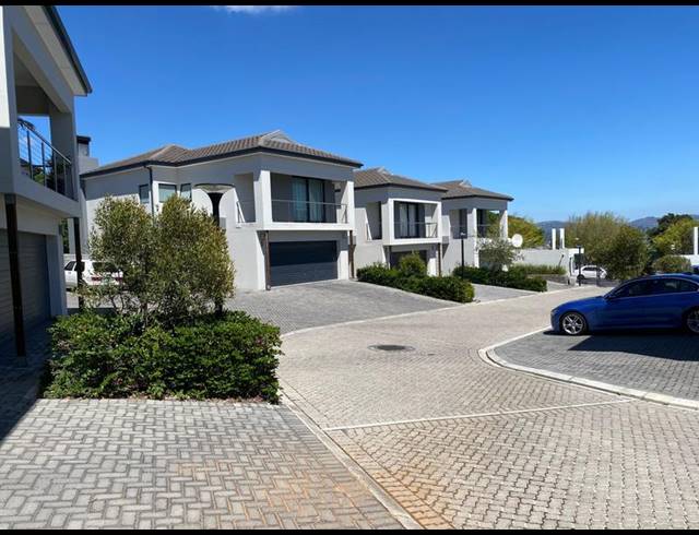 3 BEDROOM DUPLEX FOR SALE IN BRACKENFELL SOUTH